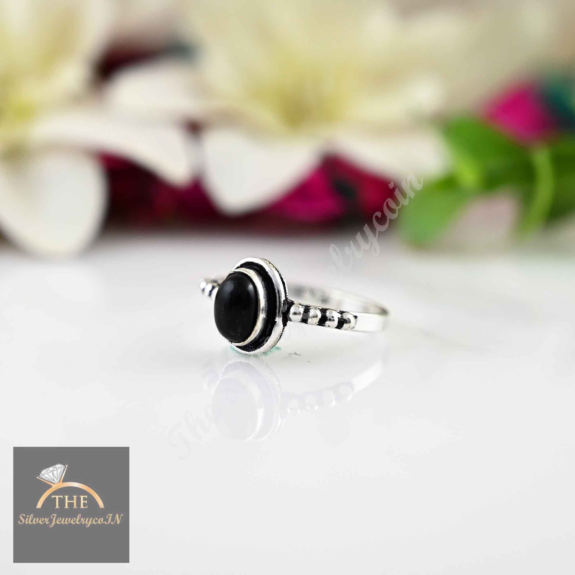 Black Onyx Ring, Sterling Silver Ring black oval stone ring, genuine gemstone jew, everyday silver ring, modern unique ring, Minimalist Ring