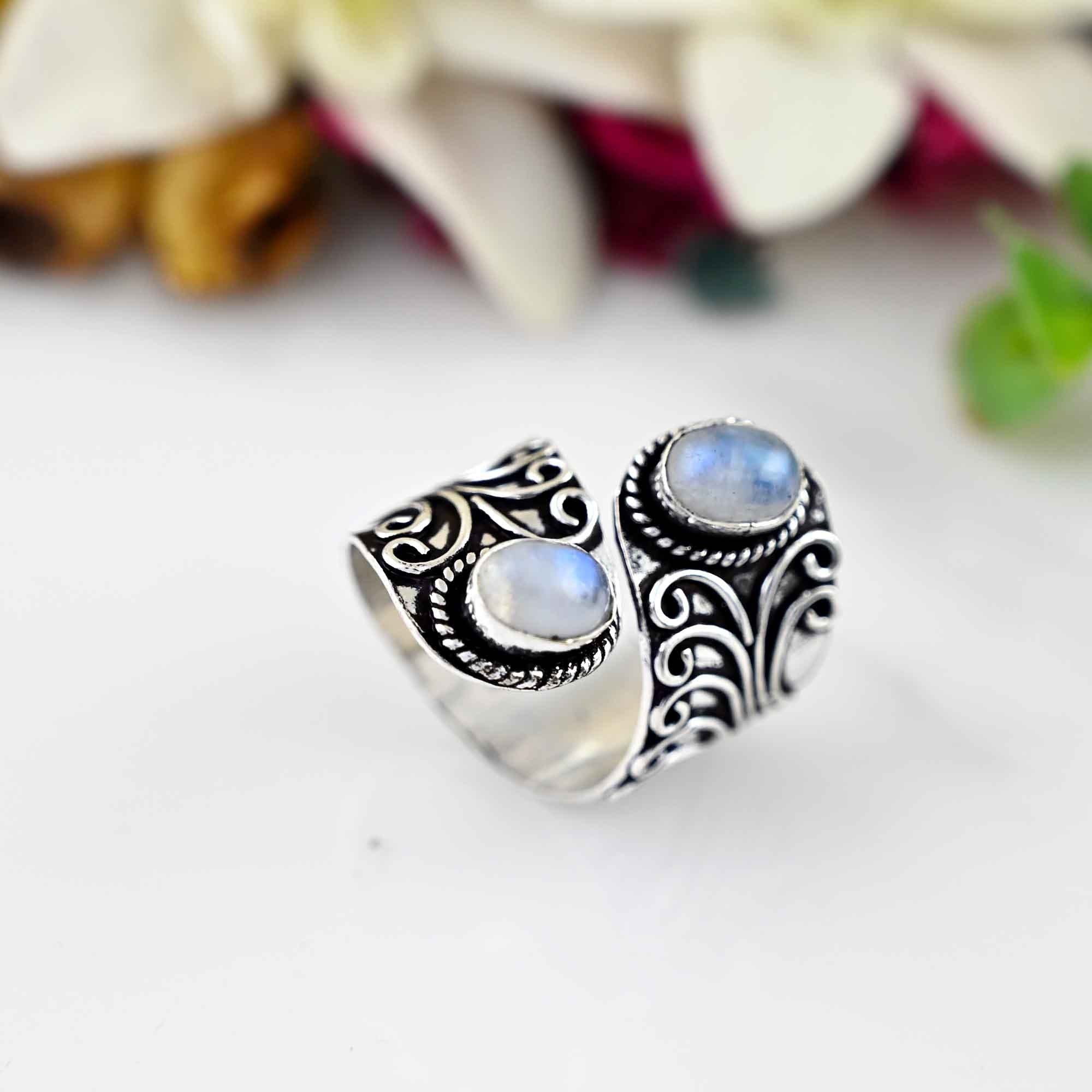 Dainty Rainbow Moonstone Ring, Boho Sterling Silver Ring for Women, Statement Ring, Oval Stone Gemstone, Bohemian Jewelry