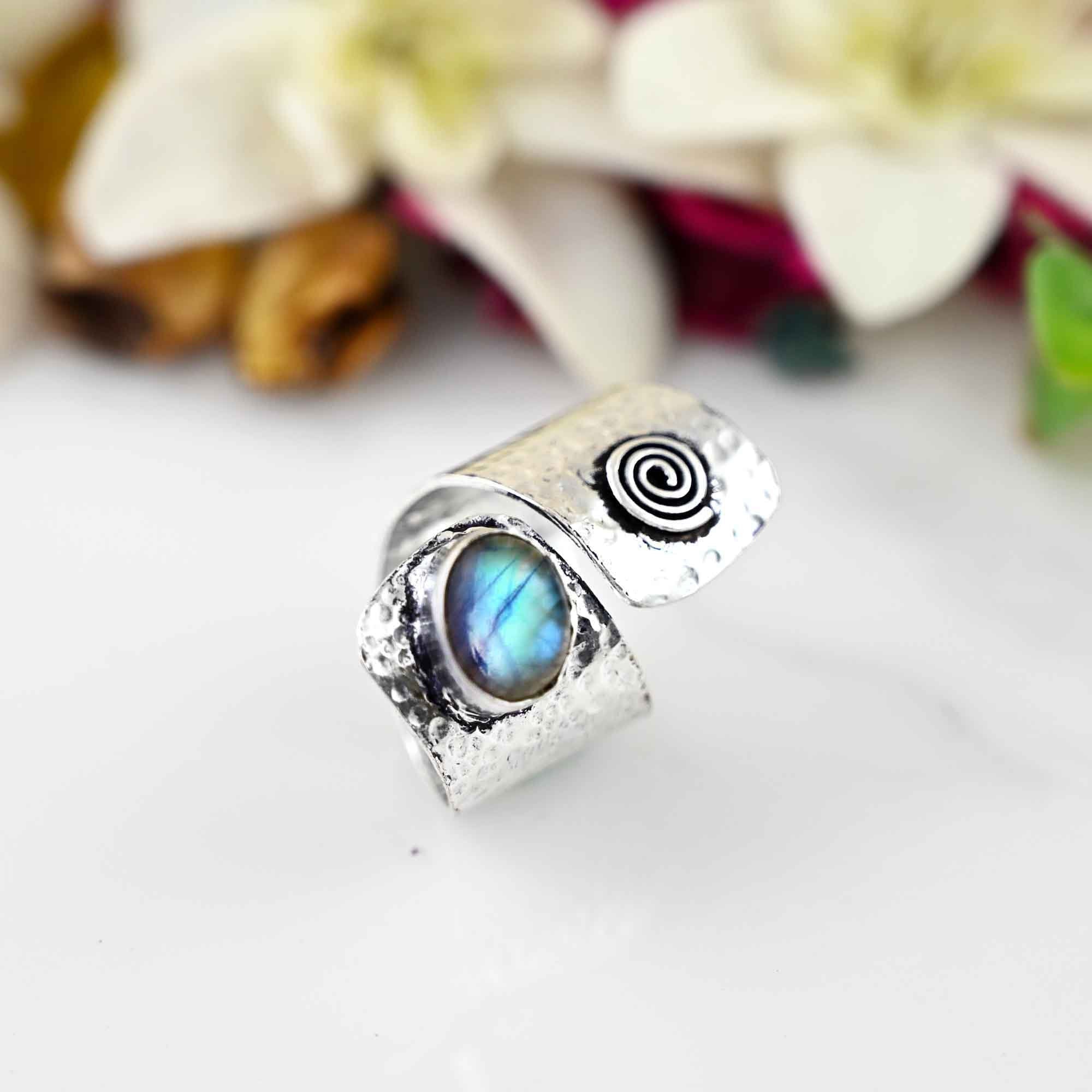 Boho Labradorite Ring, Silver Adjustable  Ring,  Thumb Ring Women, Long Ring, Gemstone Ring, Boho Jewellery