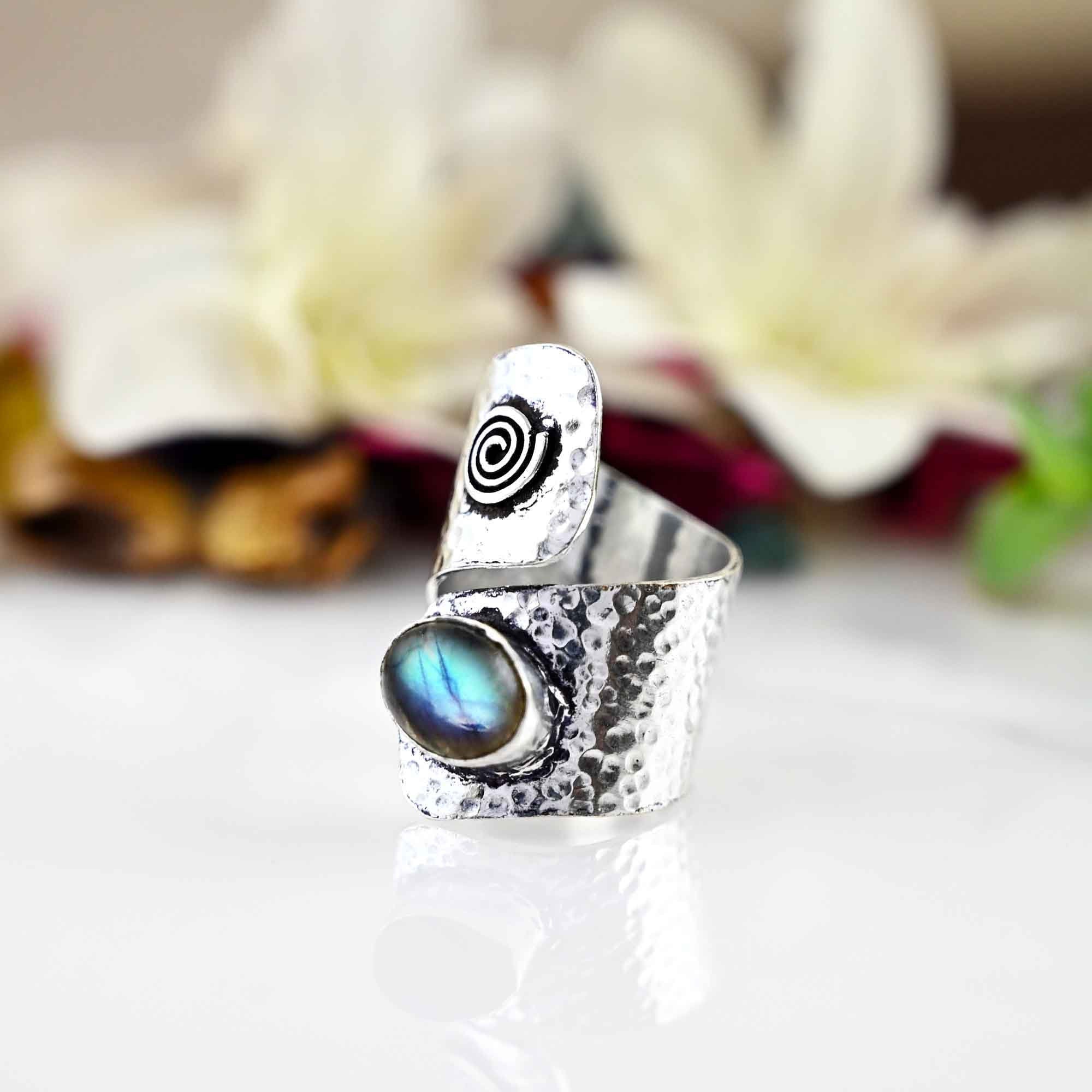 Boho Labradorite Ring, Silver Adjustable  Ring,  Thumb Ring Women, Long Ring, Gemstone Ring, Boho Jewellery