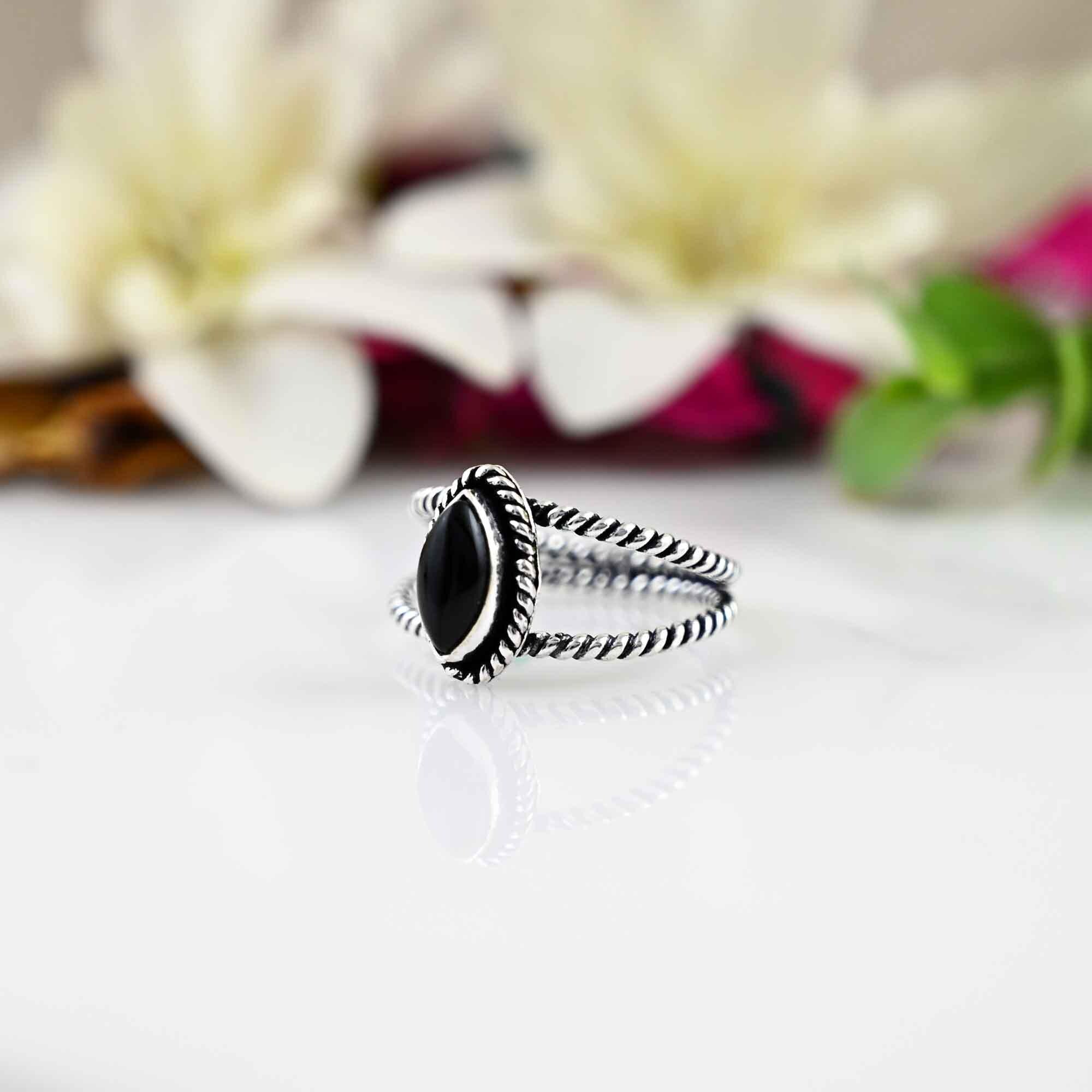 Sterling Silver Black Onyx Ring, Tiny Dainty Onyx Ring, Black Stone Ring, 925 Silver, Minimalist Celtic Ring