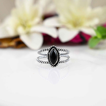 Sterling Silver Black Onyx Ring, Tiny Dainty Onyx Ring, Black Stone Ring, 925 Silver, Minimalist Celtic Ring