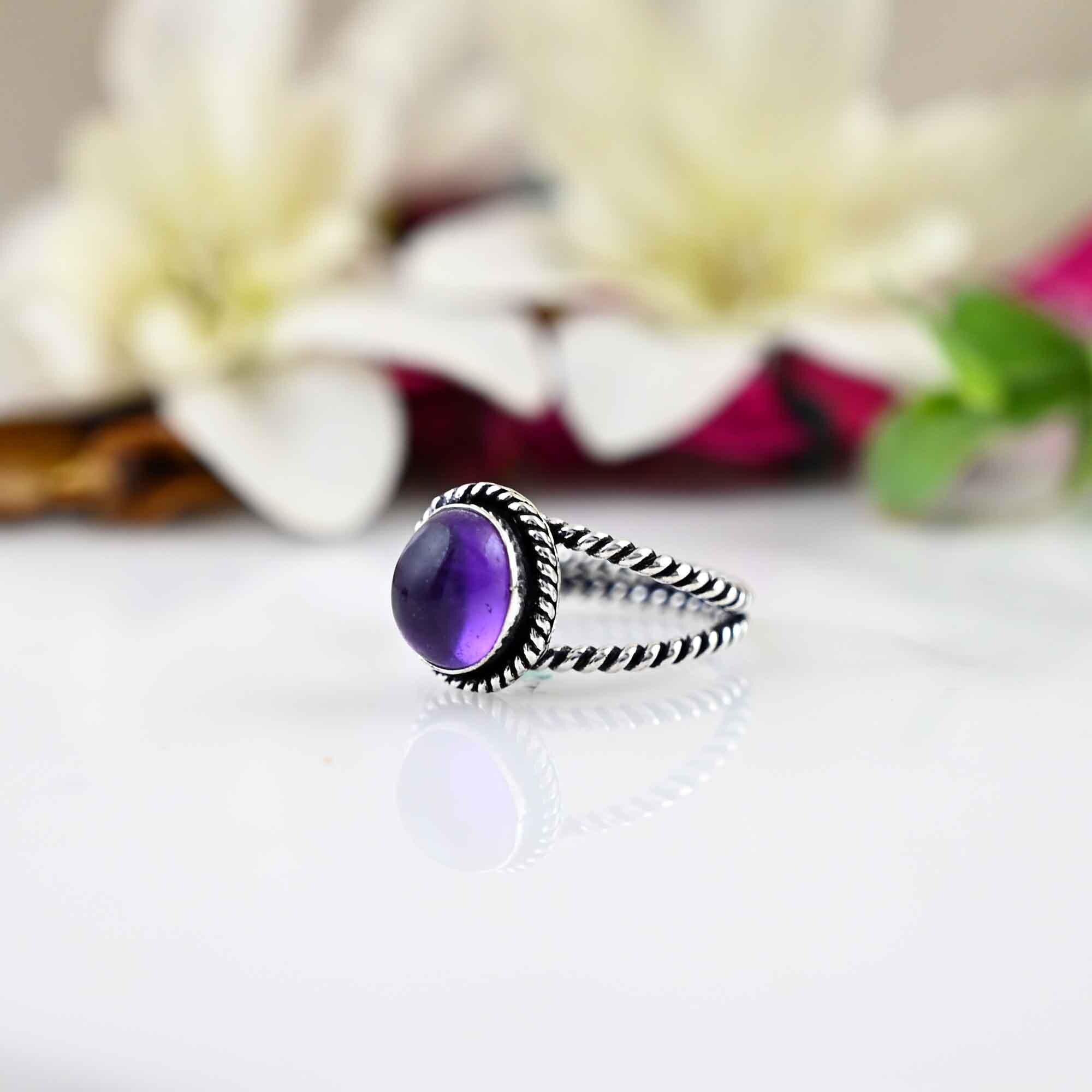 Purple Amethyst Ring  - February Birthstone Ring - Gemstone Ring - Stacking Ring - Dainty Ring - Oval Ring - Mothers Gift