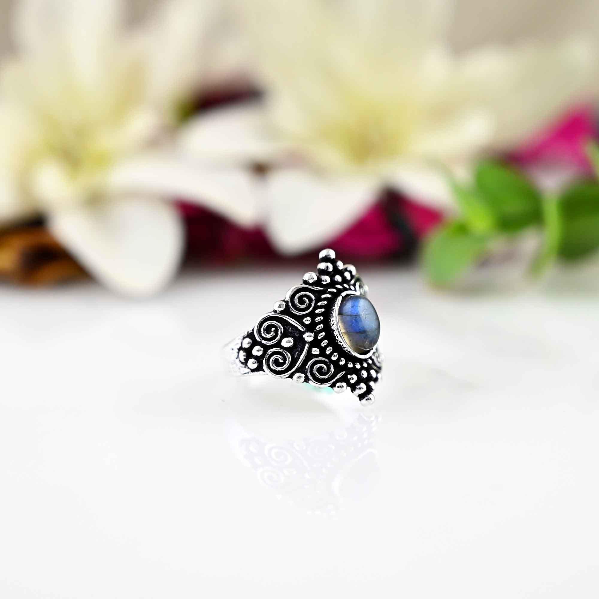 Labradorite Ring, Minimalist Ring, 925 Silver Ring, Dainty Ring, Midi Ring, Natural Labradorite, Blue Fire Labradorite, Women Ring, Gift Her