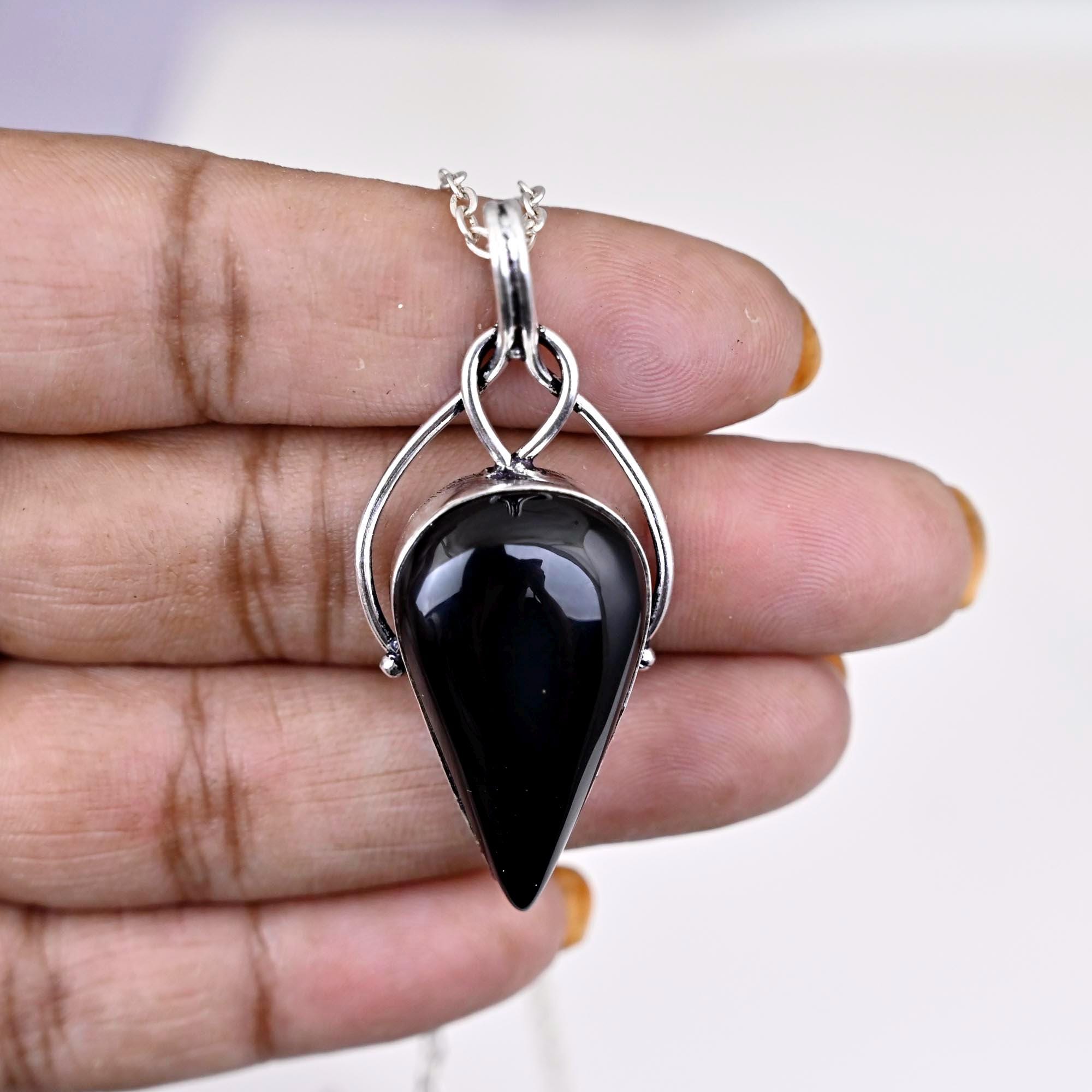 Black Tourmaline necklace / Black Tourmaline pendant - Crystal necklaces - Black Stone pendant - Tourmaline Jewelry - protection necklace