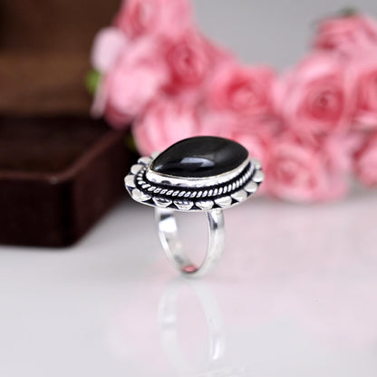 Marquise Black Ring, Sterling Silver Ring, Marquise Stone, Genuine Onyx Gemstone, Small Everyday Ring, Modern Ring, Minimalist Ring