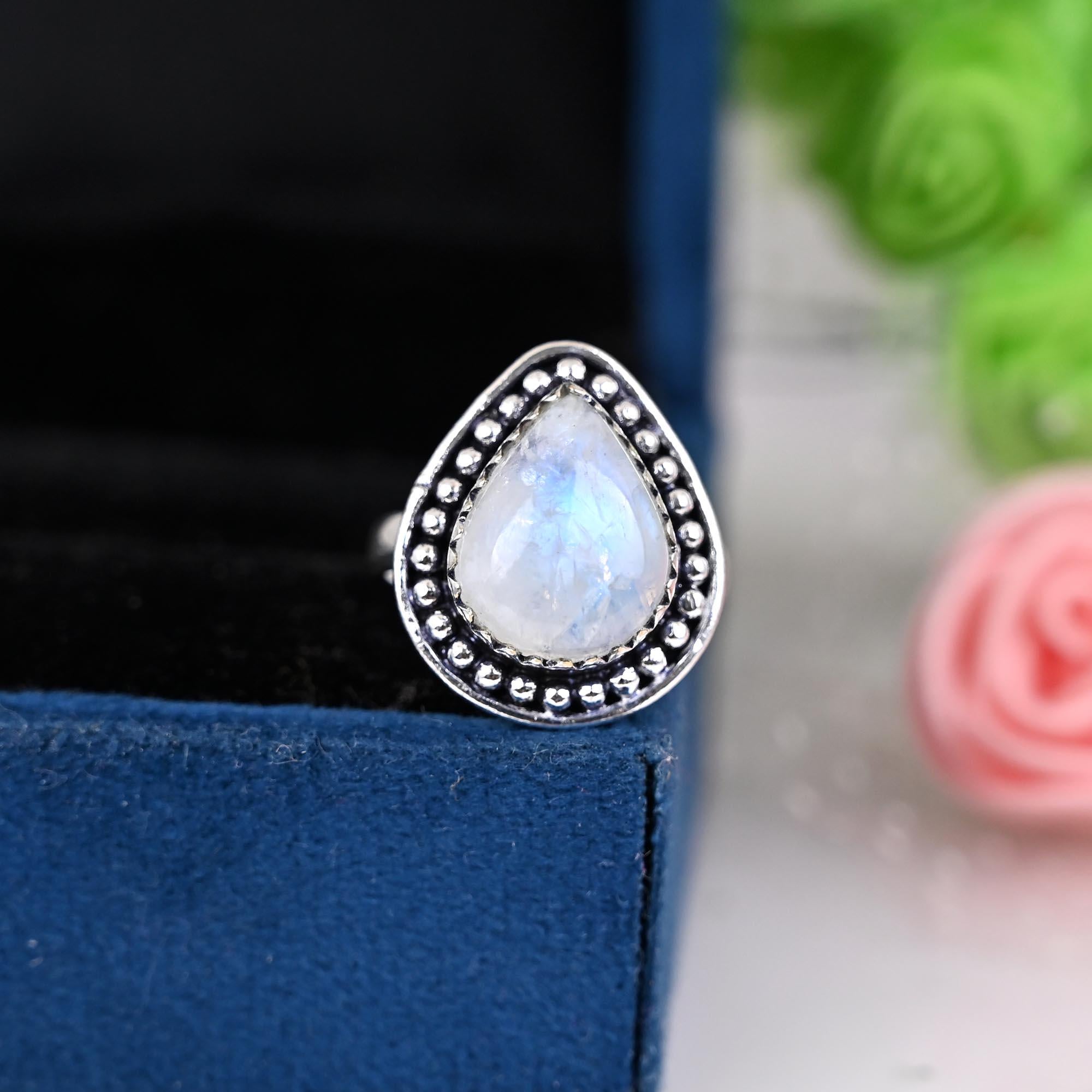 Rainbow Moonstone Ring, Sterling Silver Rings for Women, white Stone Ring, Boho Simple Ring with Big Stone, Birthstone Gemstone Ring Jewelry