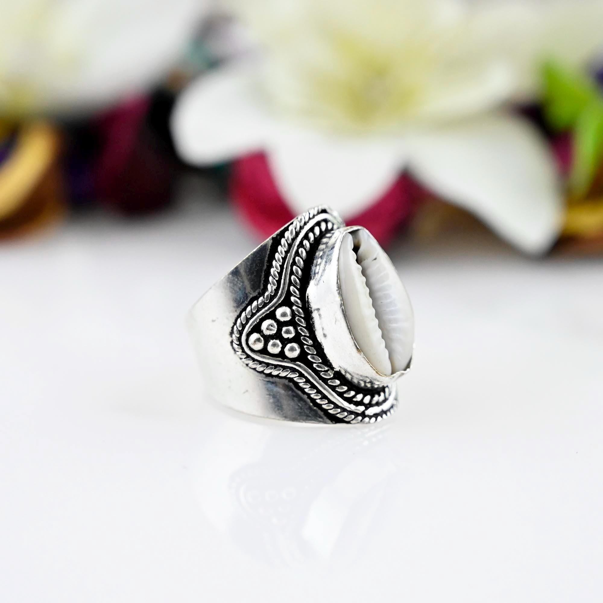 925 Sterling Silver Cowrie Shell Ring- Beach Jewelry, Statement Ring, Boho Silver Ring, Cowrie  Ring, Engagement Ring, Gifts for Her