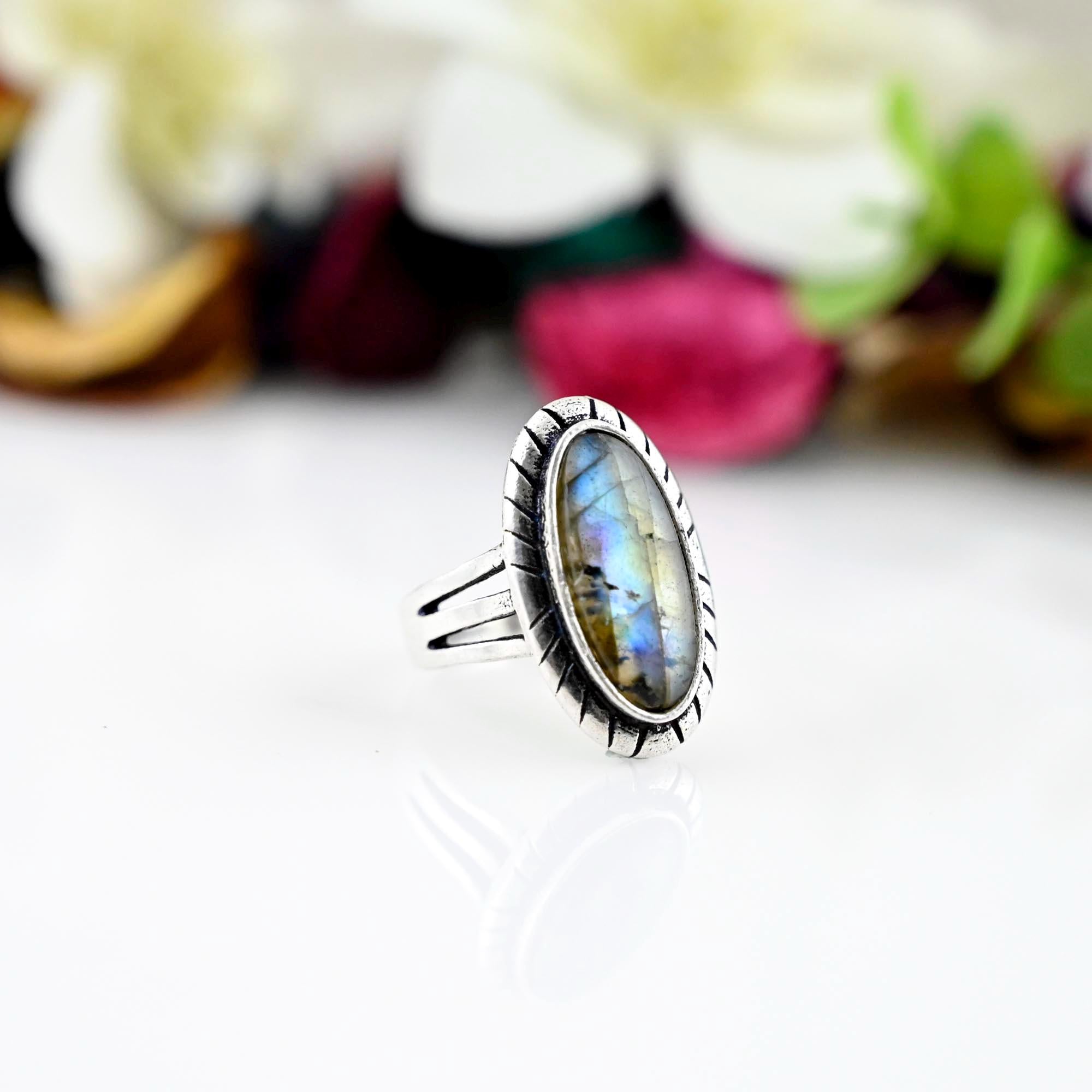 Labradorite Ring in 925 Sterling Silver, Natural Gemstone, Minimalist Handmade Jewelry Gifts for Women, Gift Ring