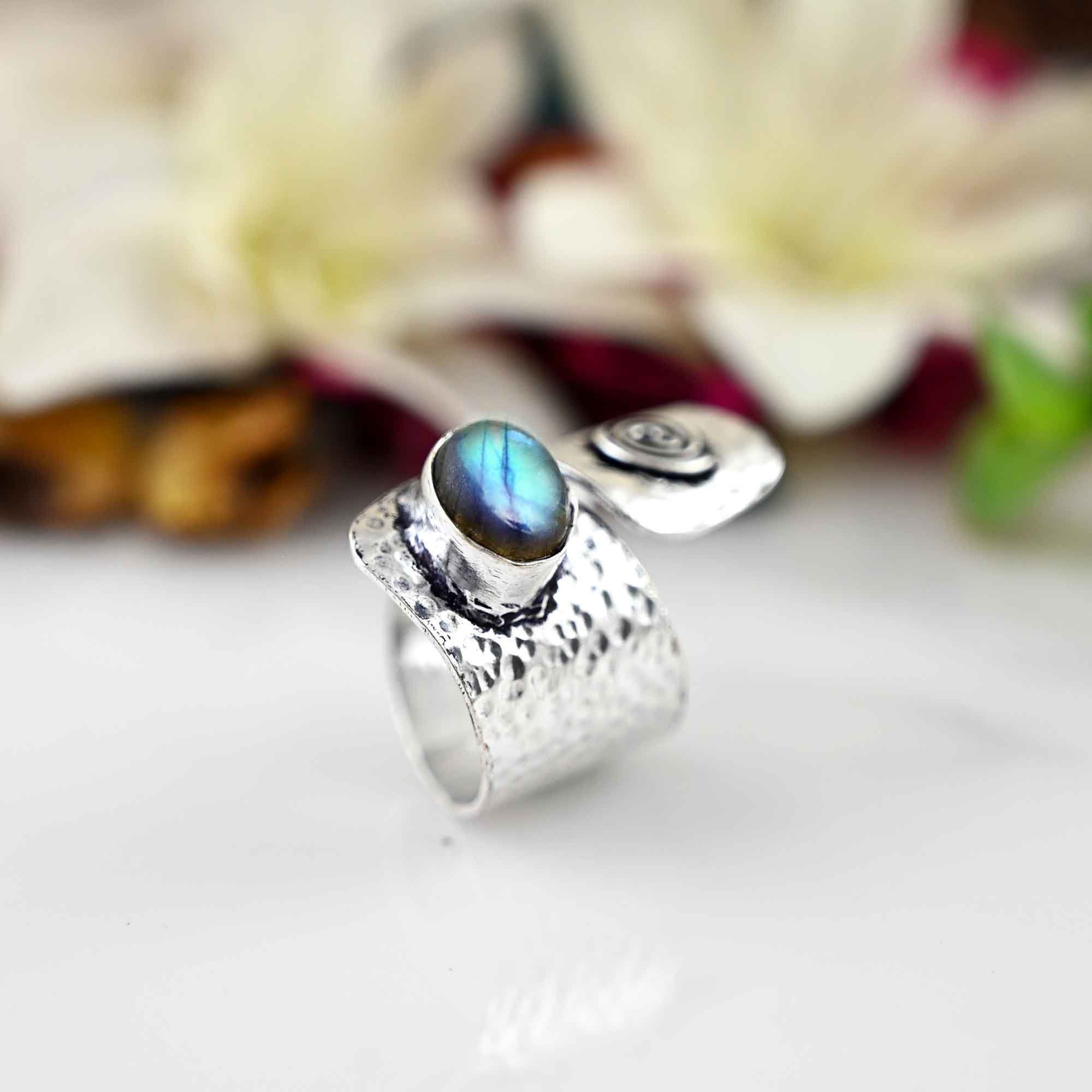 Boho Labradorite Ring, Silver Adjustable  Ring,  Thumb Ring Women, Long Ring, Gemstone Ring, Boho Jewellery