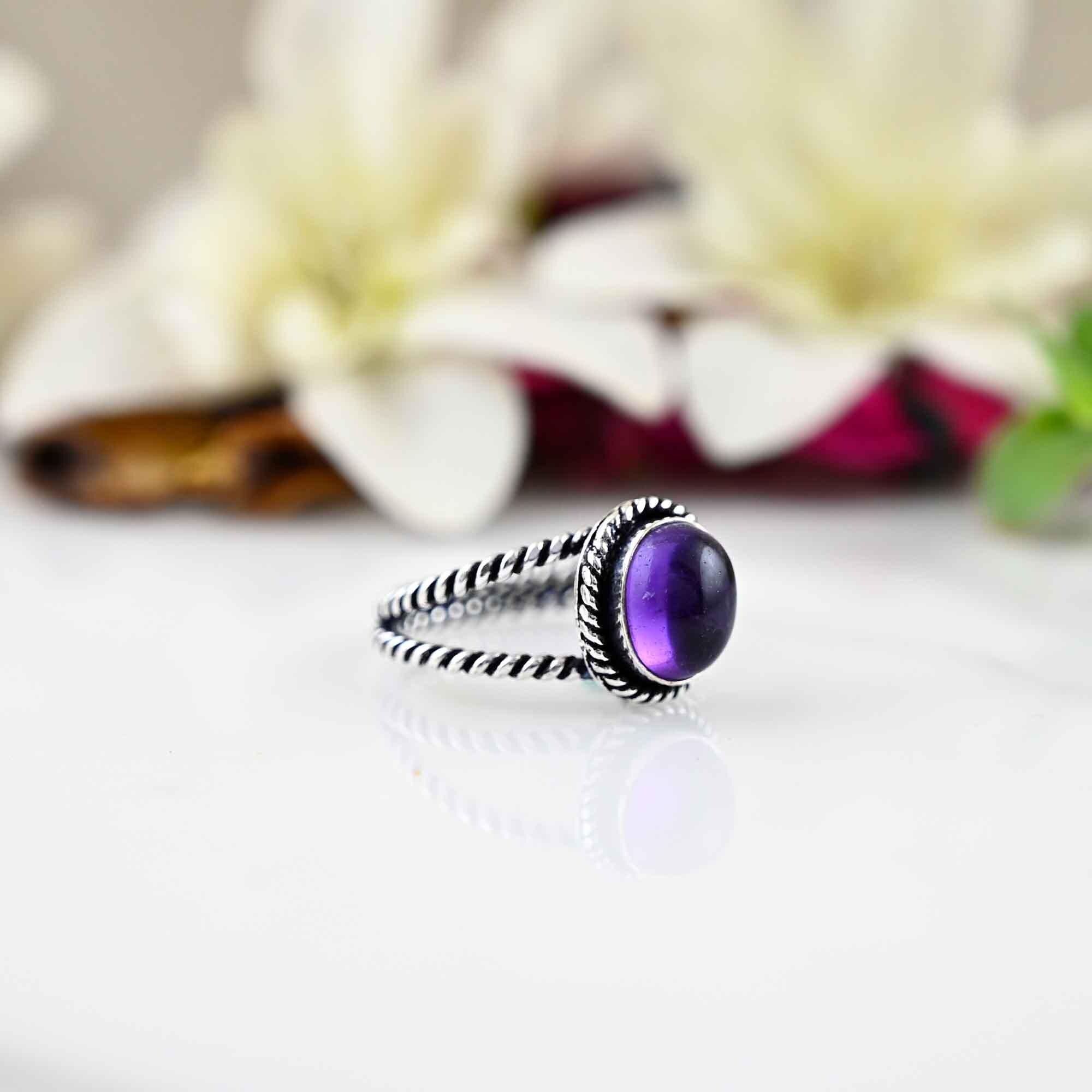 Purple Amethyst Ring  - February Birthstone Ring - Gemstone Ring - Stacking Ring - Dainty Ring - Oval Ring - Mothers Gift