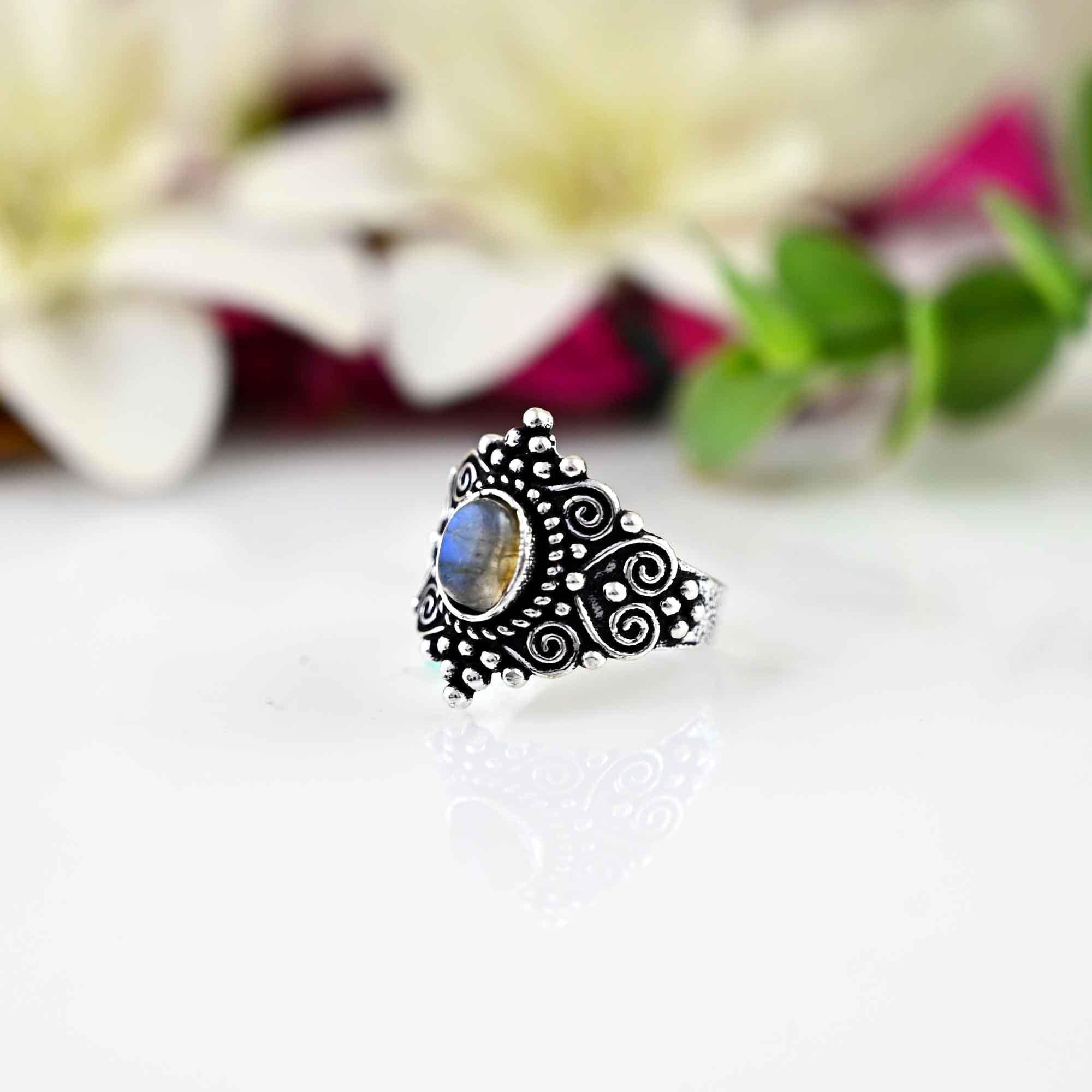 Labradorite Ring, Minimalist Ring, 925 Silver Ring, Dainty Ring, Midi Ring, Natural Labradorite, Blue Fire Labradorite, Women Ring, Gift Her