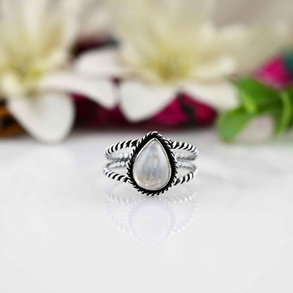 Rainbow Moonstone Silver Ring, 925 Sterling Silver Ring, Moonstone Pear Ring, Moonstone Jewelry, Dainty Silver Ring, Gifts for Women