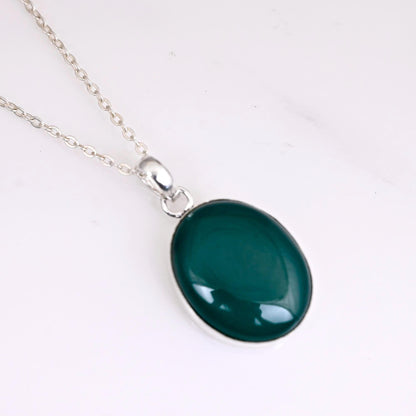 Green onyx necklace, Delicate necklace, Boho green necklace, Green Oval Stone necklace, Sterling silver green necklace