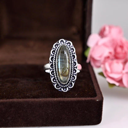 Oval Labradorite Ring, Boho Silver Ring, Genuine Labradorite Ring, Labradorite Silver Ring, Labradorite Ring, Statement Ring Gift,