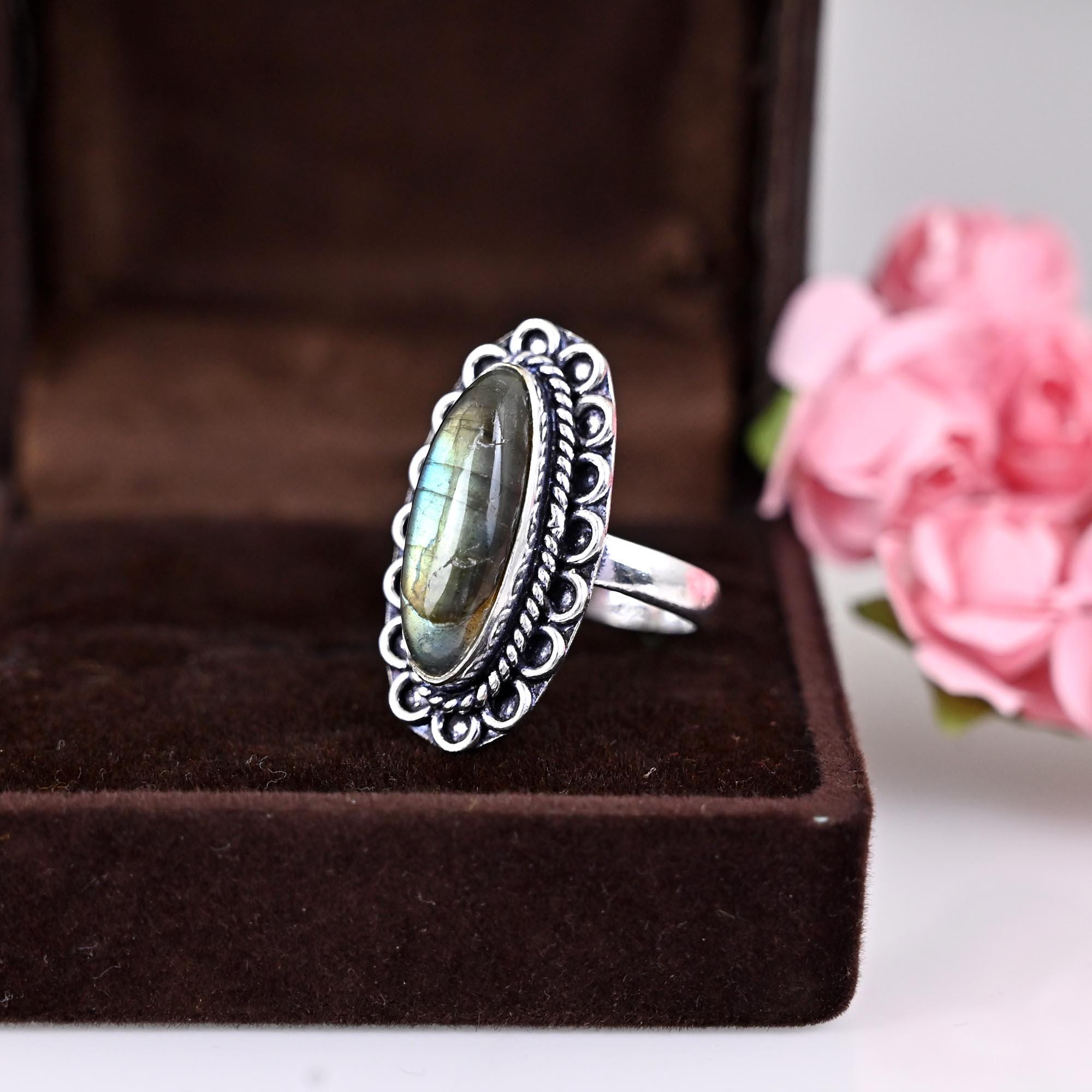 Oval Labradorite Ring, Boho Silver Ring, Genuine Labradorite Ring, Labradorite Silver Ring, Labradorite Ring, Statement Ring Gift,