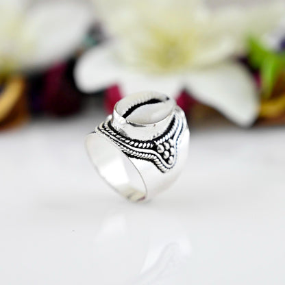 925 Sterling Silver Cowrie Shell Ring- Beach Jewelry, Statement Ring, Boho Silver Ring, Cowrie  Ring, Engagement Ring, Gifts for Her